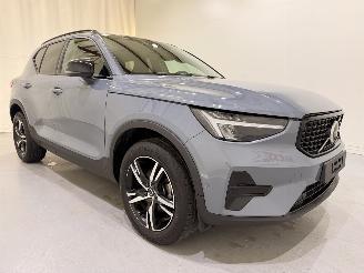 Unfallwagen Volvo XC40 T2 Plus Dark Aut8 2023/1