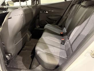 Peugeot 2008 1.2 Blue Lease Allure picture 33