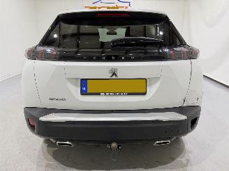 Peugeot 2008 1.2 Blue Lease Allure picture 6