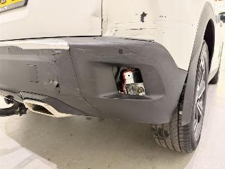 Peugeot 2008 1.2 Blue Lease Allure picture 31