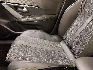 Peugeot 208 1.2 GT 130 Automaat picture 31