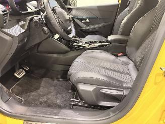 Peugeot 208 1.2 GT 130 Automaat picture 21