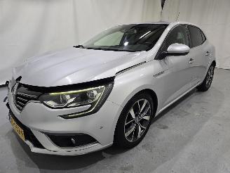 krockskadad bil auto Renault Mégane 1.5 Dci GT Line  Bose Leder Bjr.2016 2016/8