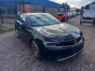 Vrakbiler auto Opel Astra Astra L (F3/FB/FM/FP), Hatchback 5-drs, 2021 1.2 Turbo 130 12V 2023/3