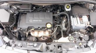 Opel Corsa-E Corsa E, Hatchback, 2014 1.4 16V picture 9