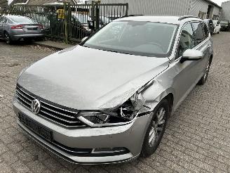 Unfallwagen Volkswagen Passat Stationcar 1.4 TSI  Automaat Connected 2017/2