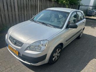 Coche accidentado Kia Rio 1.4  X-pect   5 Drs 2007/4