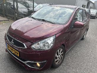 uszkodzony samochody osobowe Mitsubishi Space-star 1.0 Active 2020/2