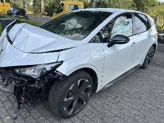 Auto incidentate Cupra Born Essential 63 KwH    170 KW 2024/8