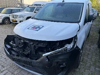 damaged commercial vehicles Nissan Town Star Connecta  Automaat  45 KwH  Electric 2024/11