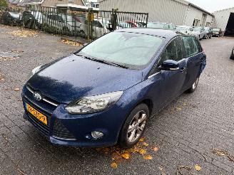 Unfallwagen Ford Focus 1.6 Stationcar 2012/1