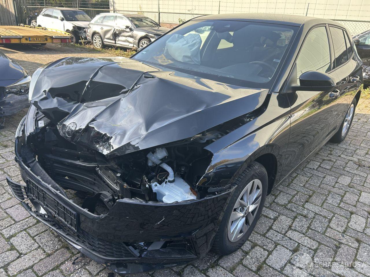 Skoda Fabia 1.0 TSI Ambition   5 Drs