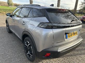 Peugeot 2008 1.2 PureTech  Allure picture 9