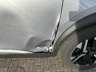 Peugeot 2008 1.2 PureTech  Allure picture 4