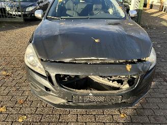 Volvo V-60 1.6   T 3 picture 2