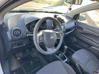 Mitsubishi Space-star 1.0 picture 10