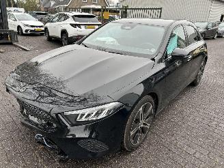 skadebil auto Mercedes A-klasse 180 Star Edition  Automaat  ( 1337 Km !!! ) 2025/6