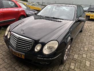 krockskadad bil auto Mercedes E-klasse 280 CDI  Sedan 2007/1