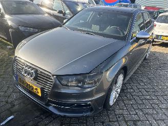 damaged passenger cars Audi A3 Sportback E tron 1.4 Automaat 2015/12