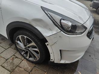 Kia Niro 1.6 GDi Hybrid ExecutiveLine picture 3