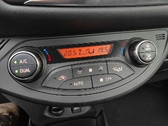 Toyota Yaris 1. VVT-i Lounge Clima Cruise Navi picture 13