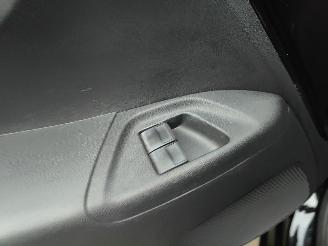 Peugeot 108 1.0 e-VTI Allure Clima Cruise picture 27