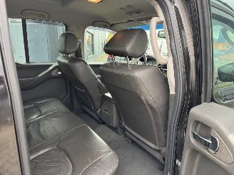 Nissan Navara 2.5 DCI DOUBLE CAB 4WD AUTOMAAT KLIMA picture 11