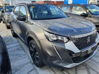 Coche siniestrado Peugeot 2008 P24E 1.2P Aut. 2023/1