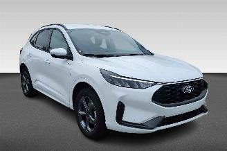 Coche siniestrado Ford Kuga ST-Line 2024/6