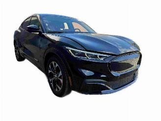 Auto da rottamare Ford Mustang Mach-e Premium AWD 2022/10