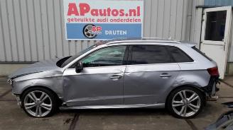 Uttjänta bilar auto Audi A3 A3 Sportback (8VA/8VF), Hatchback 5-drs, 2012 / 2020 2.0 TDI 16V Quattro 2015/1