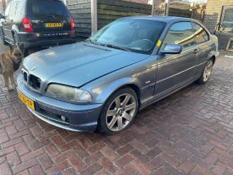 Vrakbiler auto BMW 3-serie 3 serie (E46/2), Coupe, 1998 / 2006 318 Ci 16V 2002/0