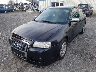 Coche siniestrado Audi A3 Zwart LY9B Onderdelen Deur Achterklep 1997/4