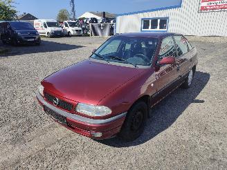 Autoverwertung Opel Astra F 1.6 Rood Z549 Onderdelen X16SZR Motor 1998/4