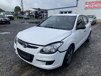 Coche siniestrado Hyundai I-30 1.4 2009/2