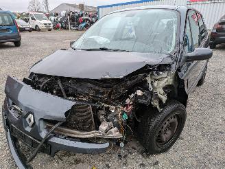 Autoverwertung Renault Scenic 1.6 2009/4