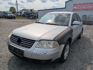Sloopauto Volkswagen Passat 1.9 2003/9