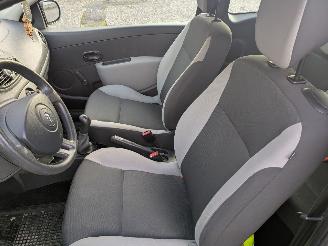 Renault Clio III 1.2 16V NV676 picture 10