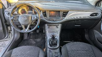 Opel Astra 1.6 picture 11