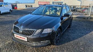 skadebil auto Skoda Octavia 2.0 TDI 2017/6