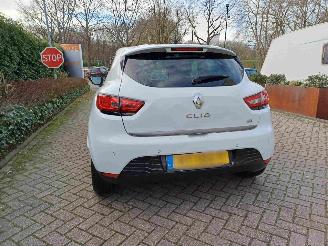 Renault Clio 1.5 dCi ECO Night&Day picture 16