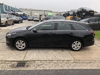 skadebil auto Kia Ceed Combi 1.0tgdi 88kW 2022/2