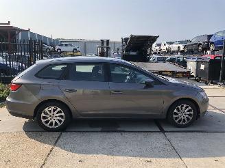 Unfallwagen Seat Leon 14 TSI 92kW E6 ST 2015/5