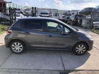Avarii autoturisme Peugeot 208 12i 5 drs E5 2012/8