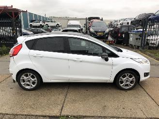 Avarii autoturisme Ford Fiesta 1.0i White Edition 5 drs 2016/2
