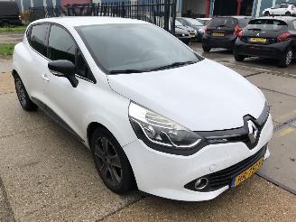 Renault Clio 15dci 66kW E6 Night & Day picture 3