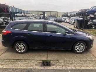 krockskadad bil auto Ford Focus 16tdci 77kW E5 2013/8