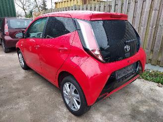 Coche siniestrado Toyota Aygo  2016/5