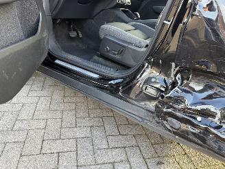 Volvo XC40 70 kWh Recharge Ultimate / Pano / Leer picture 9