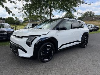 uszkodzony samochody osobowe Kia EV3 GT-line / 81.4 Kwh / Long Range / Premium Pack / 150 KW 2025/6